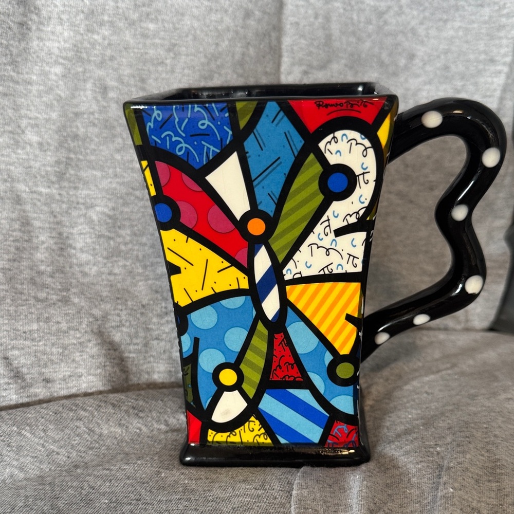 Britto square butterfly mug